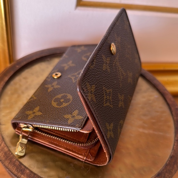 Louis Vuitton Monogram Brown Wallet - Picture 7 of 16